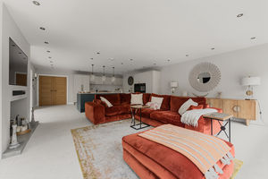 Photo 35- click for photo gallery